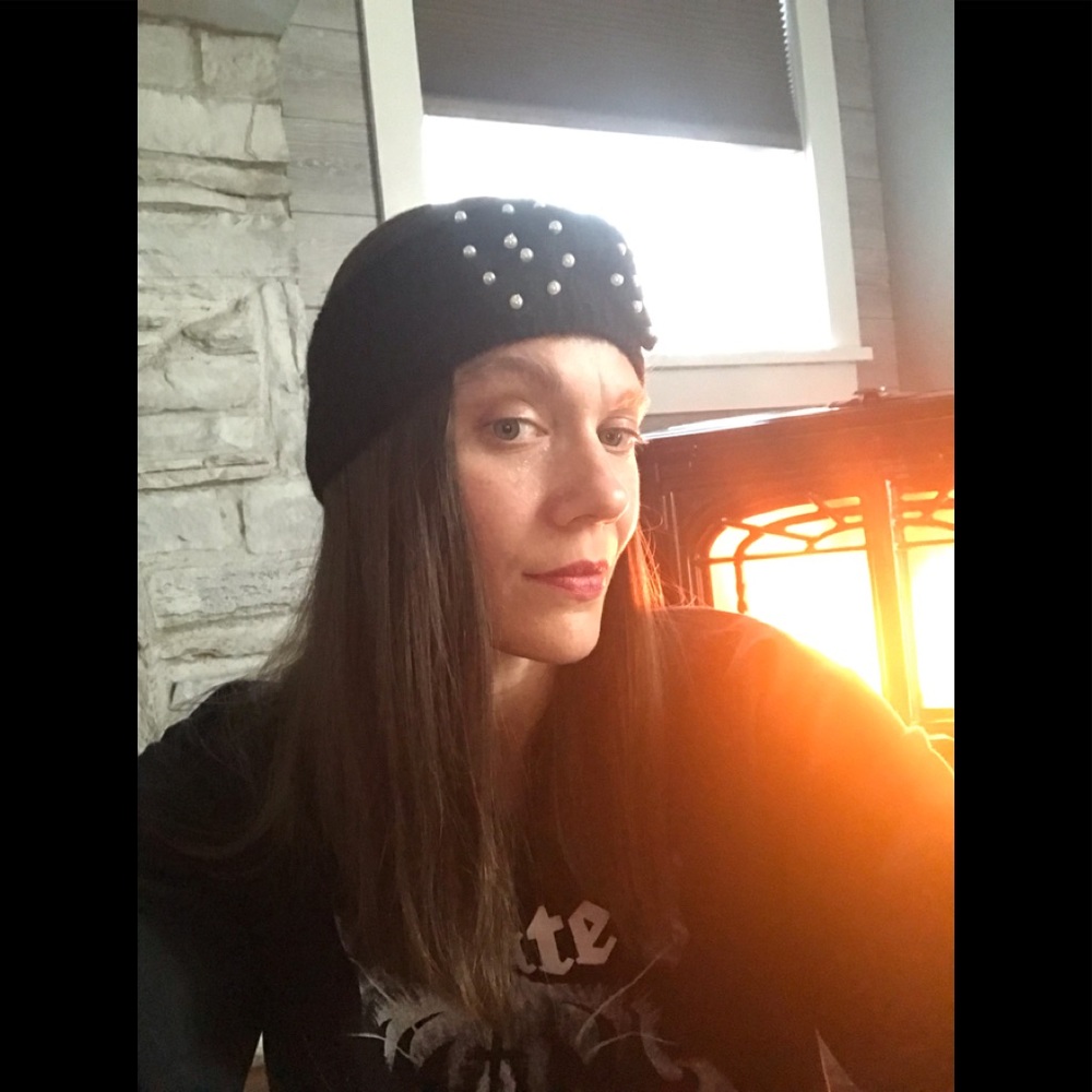 Pearl Bow Ear Warmer